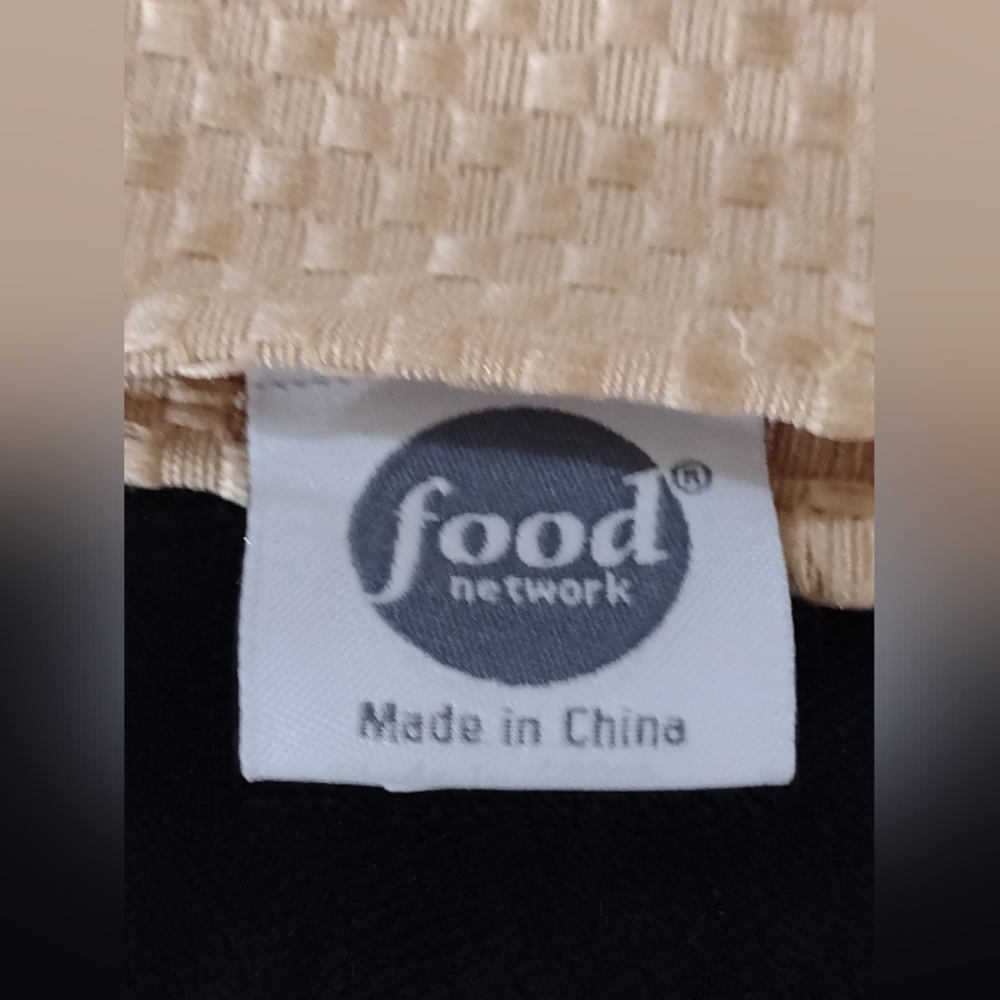 Dinning - Picture 2 of 10